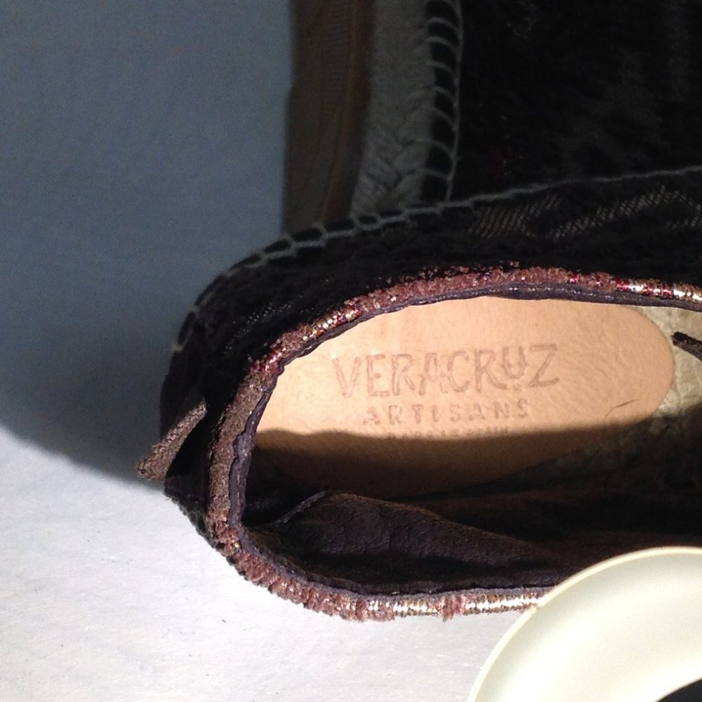 NEW Veracruz suede chukkas 40 - Picture 8 of 8